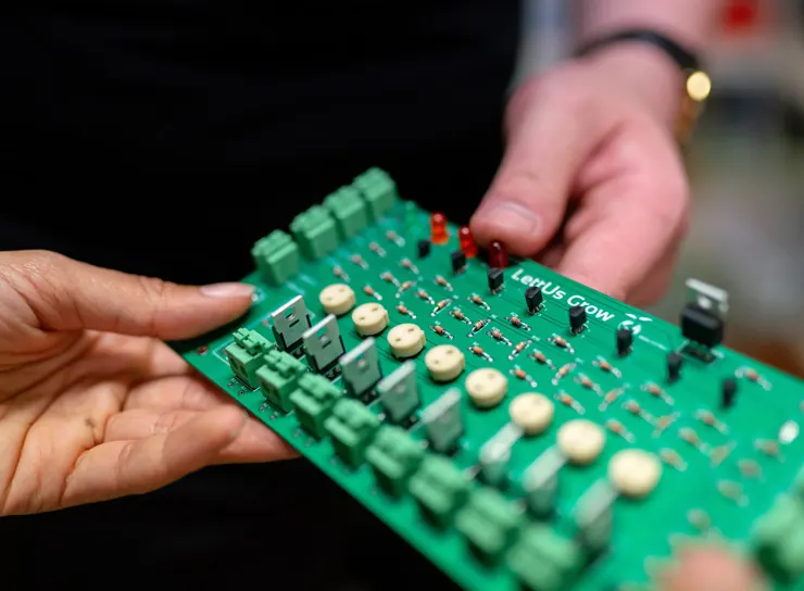 Carte électronique (PCB) assemblée